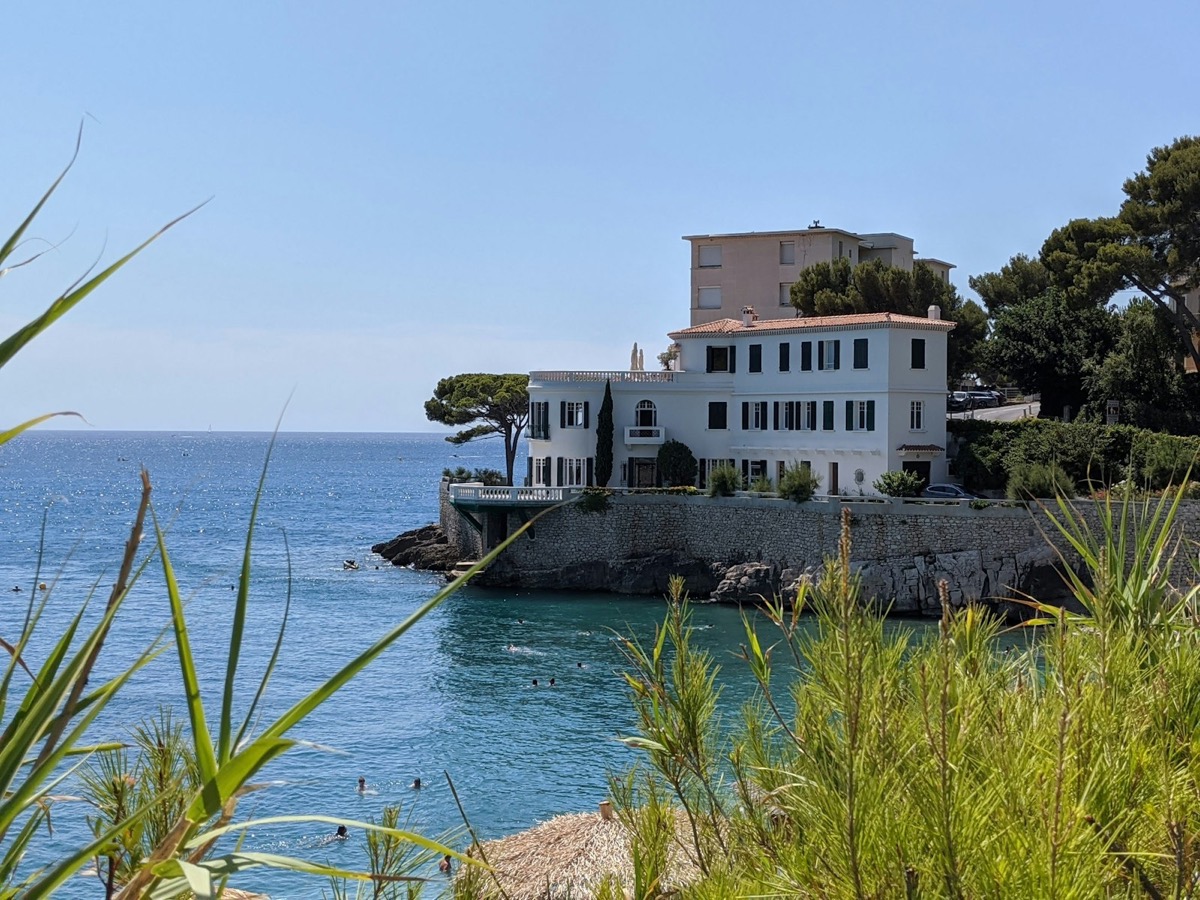Seaview Duplex in Jounieh
